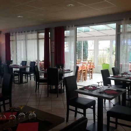 Hotel Restaurant Le Chalet Cabariot Kültér fotó