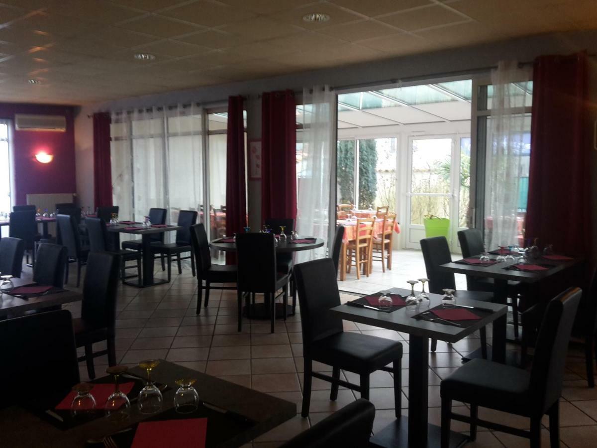 Hotel Restaurant Le Chalet Cabariot Kültér fotó